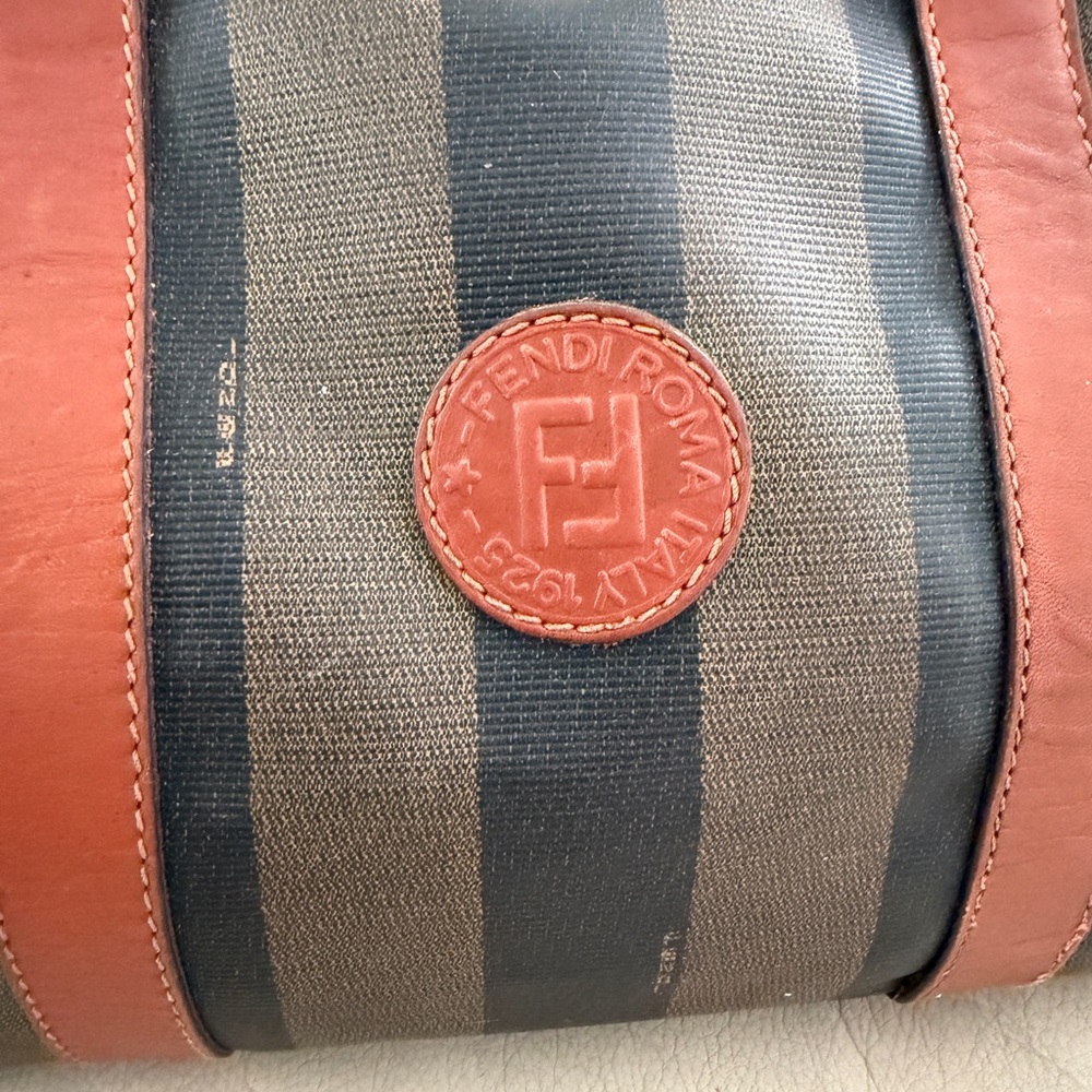 Vintage FENDI bag, authentic, made in Italy - Picture 3 of 16
